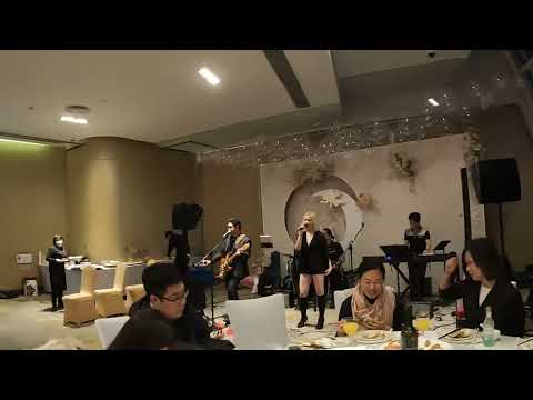 Bose L1 pro 16 and  Bose S1 pro (indoor setup)