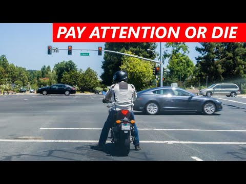 This Beginner Motorcycle Traffic Tip will SAVE YOUR LIFE