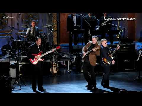 Lead guitarist for The Ventures dies at 82