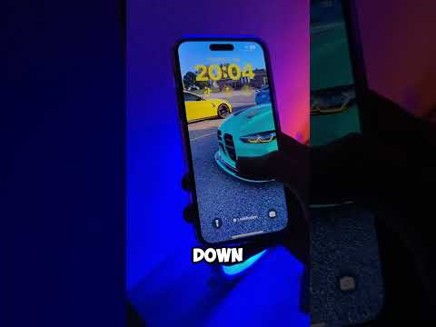 change lock screen wallpaper faster on iPhone #iphonetips #wallpaper #tech #ios18 #tipsandtricks