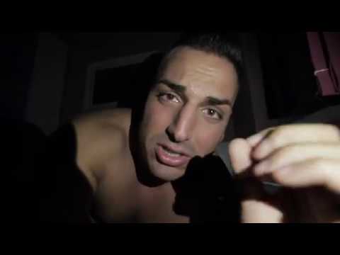 BEZÁRVA EGY SZOBÁBA (egy teljes éjszakára)