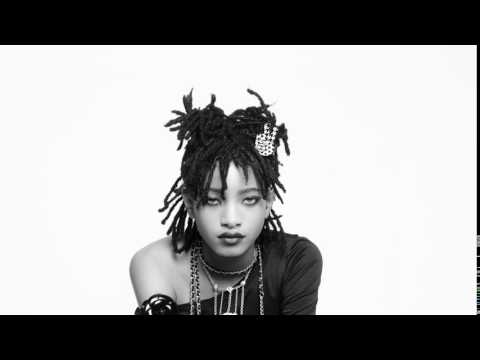Willow Smith for CHANEL Eyewear Campaign fw 2016/17 thumnail