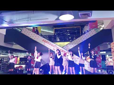 Bizcuit - Triangle Dreamer งาน GOODNOODLE WORLD @Union Mall 28/08/2022