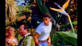 advert Levis at pool 1992