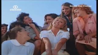 Download lagu John Travolta And Olivia Newton John - Summer Nights HD mp3