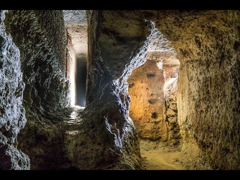 Esplorazioni all'acquedotto ellenistico di Krana. Lindos, Rodi - Grecia