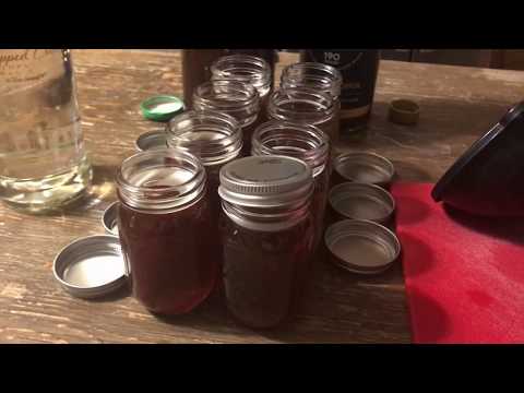 How to make apple pie moonshine using 190 proof everclear. Best recipe ever.