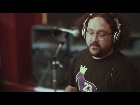 Muscle Shoals Session Drummer Justin Holder Tries the Live Room