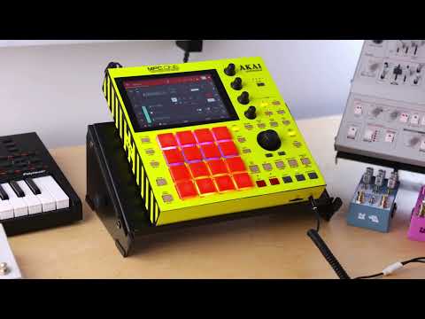 Analog Cases XTS Stand Small