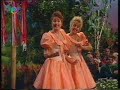 Gitti &amp; Erika - It&acute;s Oktoberfest time!