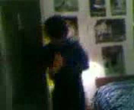 Antoine G en mode tecktonik