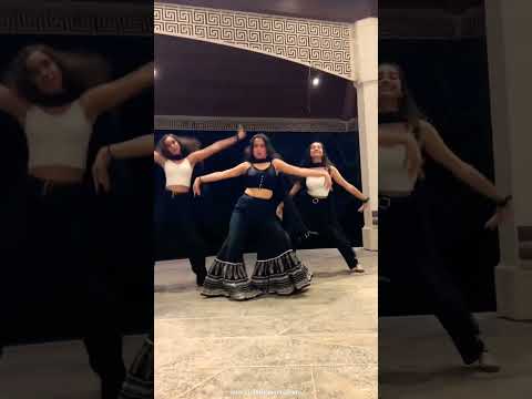 Pallo Latke✨️-Dance Cover||Wedding Dance||#trending,#shortsfeed,#dance,#dancecover ,#pallolatke