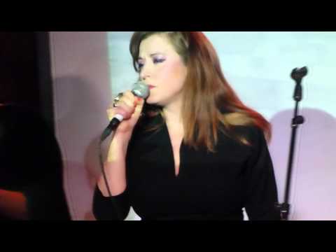 download lagu mp3 mp4 Lisa Ronson, download lagu Lisa Ronson gratis, unduh video klip Lisa Ronson