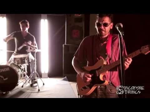 Singapore Strings - Groove is in the Heart