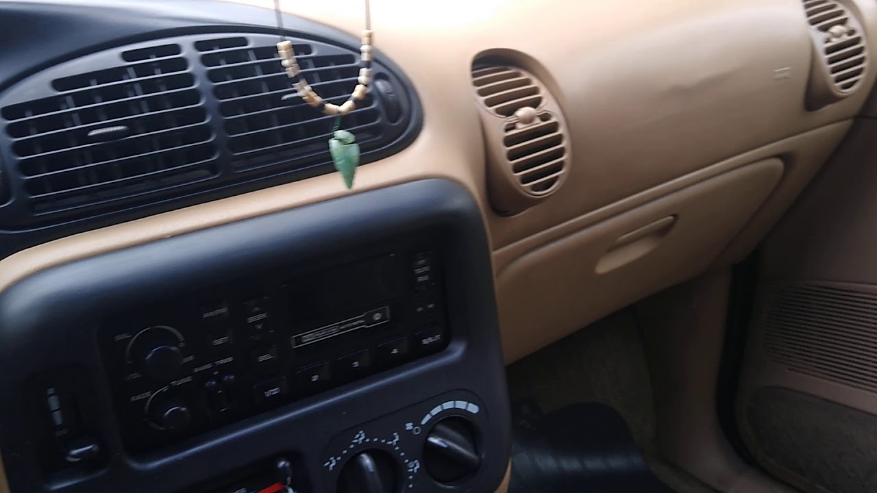 1998 Dodge Grand Caravan SE review
