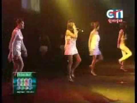 Baby Vox RE.V Concert - live in cambodia part 1/4