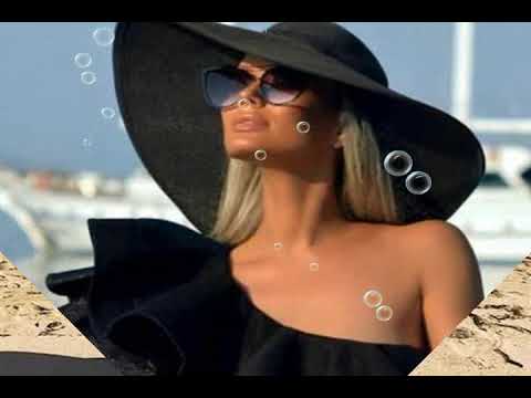 FEW  DAYS  ON  THE  BEACH  !