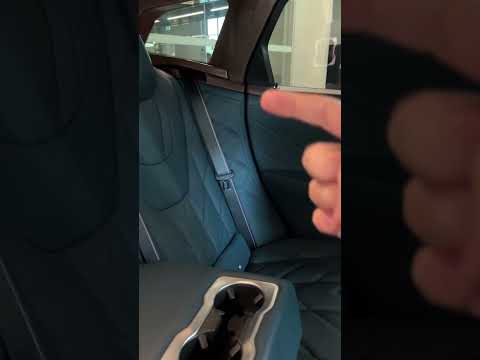 This BMW XM roof is crazy!