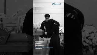 Ditinggal Ayahanda! Tangis Jerome Polin Pecah di Prosesi Kremasi Ayah Tercinta, Begini Suasananya