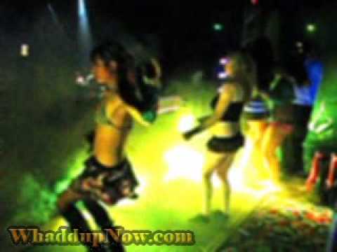 Neokulture - Dancers during Matt Cerf's set