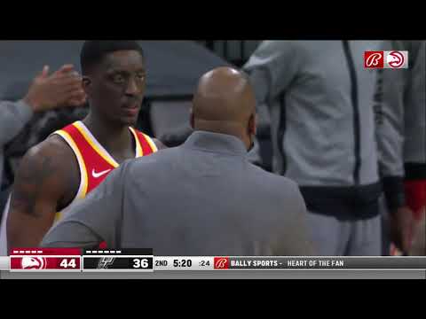 Bogdan Bogdanovic makes a sharp-witted and pragmatic play to win the ball