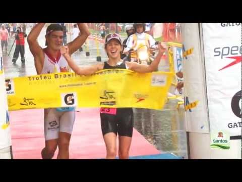 Santiago Ascenço e Carla Moreno vencem etapa do Trófeu Brasil de Triathlon