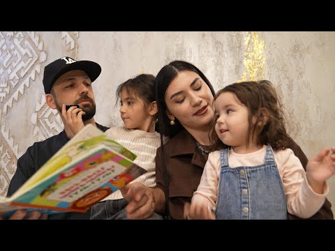 Seyran 7'62 and Fatma Jappar. A Singing Family: A Union of Rhythm and Tenderness