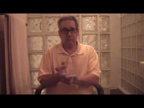 Manualist plays The Shadows - Apache - on his hands!