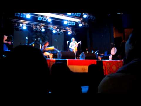 Maii Waleed and Shadi El-Hosseiny performing at 'Voices of Tahrir' (a United Egyptians event)