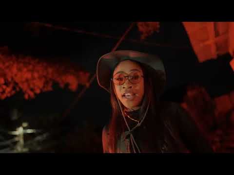 Davianah, Jahshii  - Middle Day [Official Music Video]