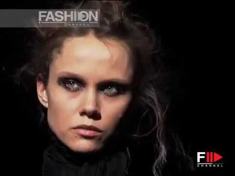 Fashion Show "Gianfranco Ferré" Autumn Winter 2006 / 2007 Milan 2 of 3 by Fashion Channel