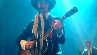 Peter Doherty (with Graham Coxon) - A little death around the eyes (live)