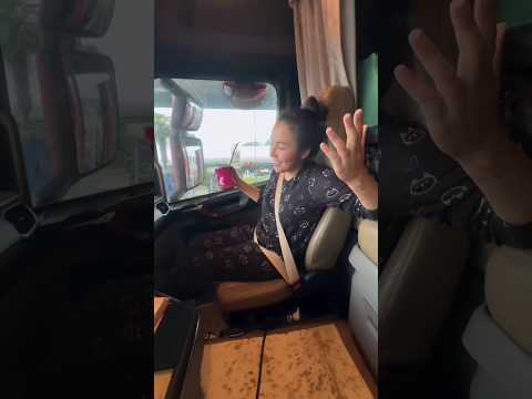 #ladytrucker sc90 and Volvo truck so beautiful 🎉