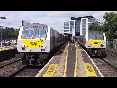201 Class locos 208 & 228 on Enterprise Trains at Belfast Central 22/7/18