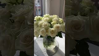 Flawless bouquet 💐 girls who loves white roses?