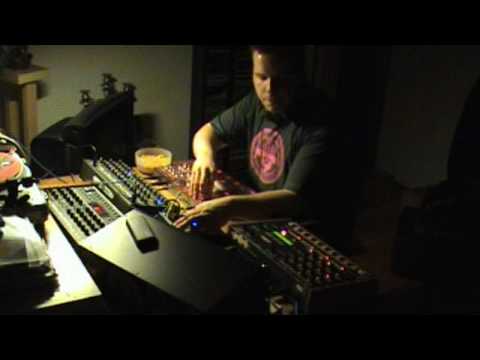 XTront - Intro Sound - with future retro 777, xs, se1x awave & jomox xbase 999