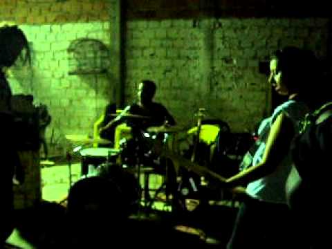 MÁCULA   FIM DO JOGO+MENIN@ 19.03.2011  -  DENIS BAR