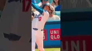 大谷翔平12試合ぶりホームランにドジャースメンバーも大喜びひまわり種祝福🥰　#shoheiohtani