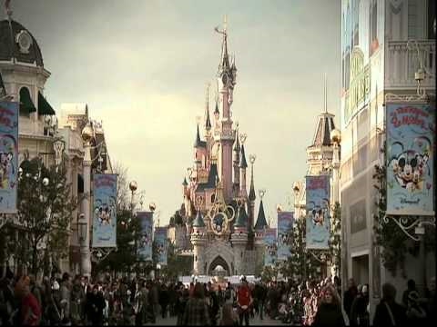 Andrew Lewis Cameraman