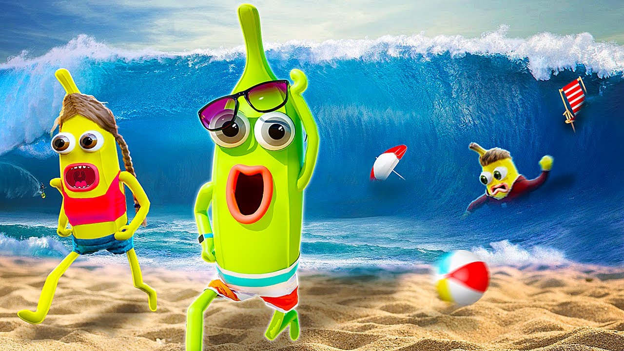 TSUNAMI WAVE Hits the Beach