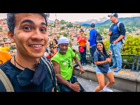 This is the former DANGEROUS NEIGHBORHOOD of Medellín | Comuna 13