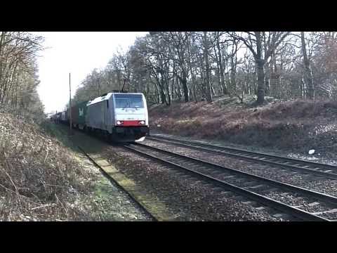 186 101 BLS Cargo with Container Train at Venlo NL 23-2-14.