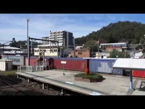 *Rare* 8112 leads 3 NR's with 3AB6 at Gosford - 16/4/15