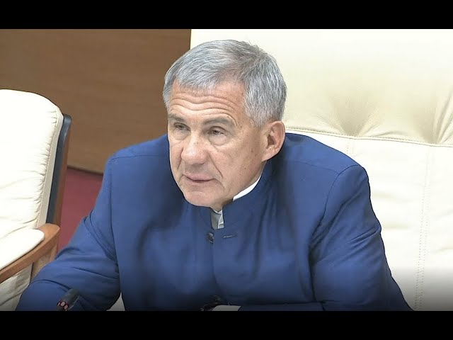 Президент РТ подверг критике муниципалитеты за состояние парков и скверов