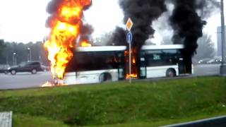 Горящий автобус на кутузовском проспекте