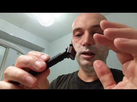 BIC Hybrid 5 Razor Head on King Of Shave Retro 4 handle