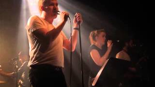 Los Campesinos! - We've Got Your Back (Live @ Village Underground, London, 07/12/14)