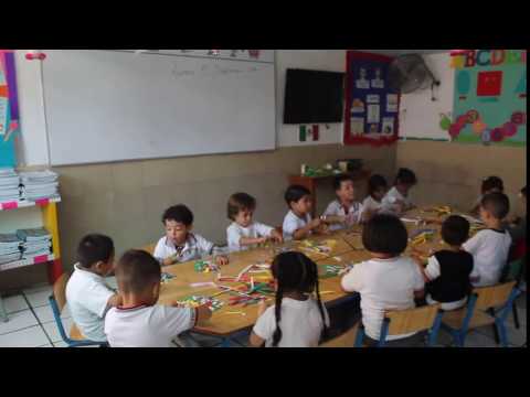 Un día de clases en Kinder 