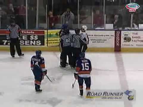 Matt Martin vs Tomas Kudelka