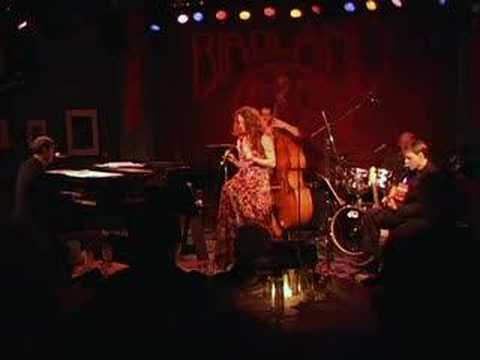 Melissa Errico - Wildflowers